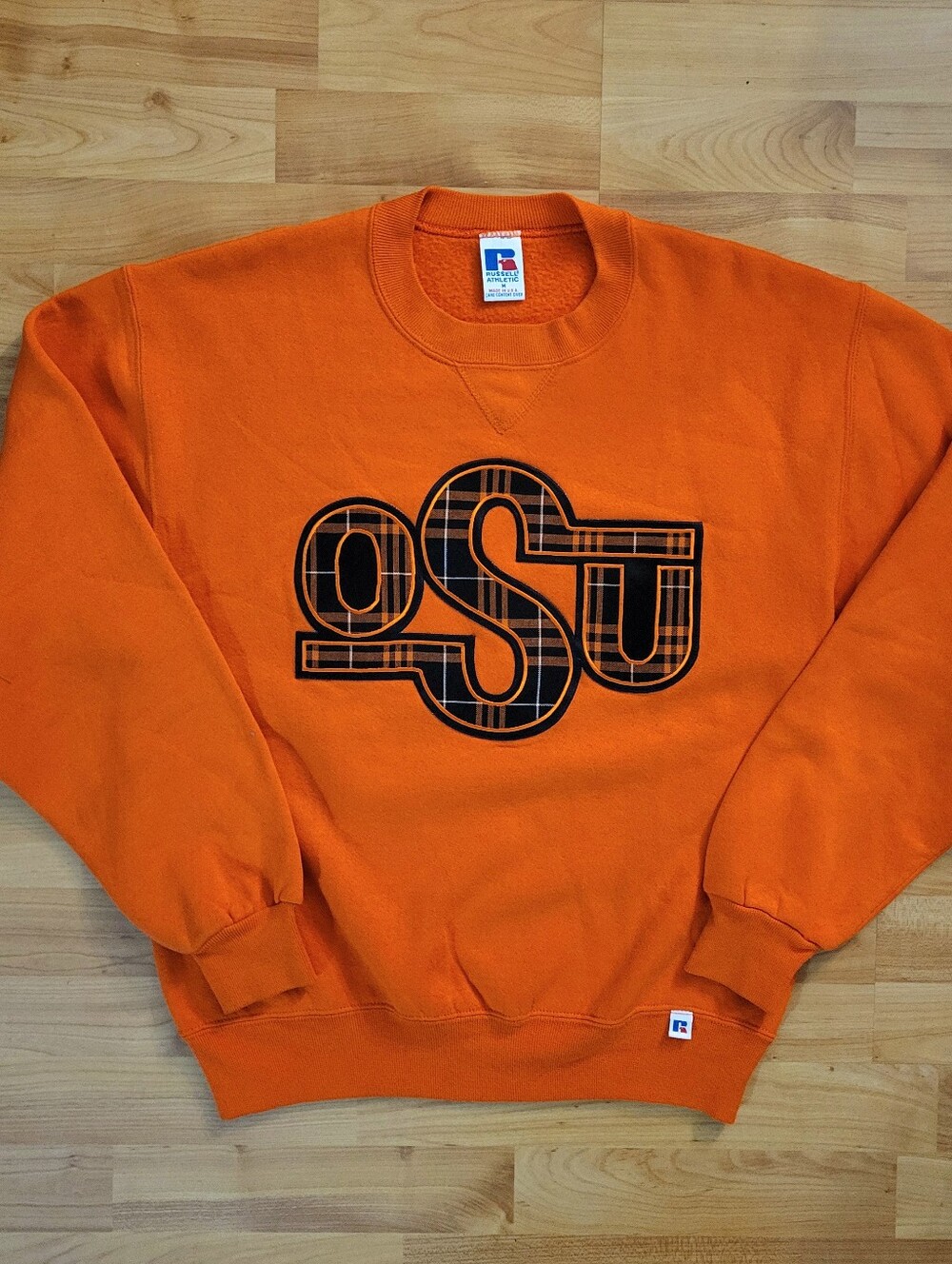 Vintage OSU MEDIUM Oklahoma State U Russell Athletic Orange Crewneck Plaid 90s